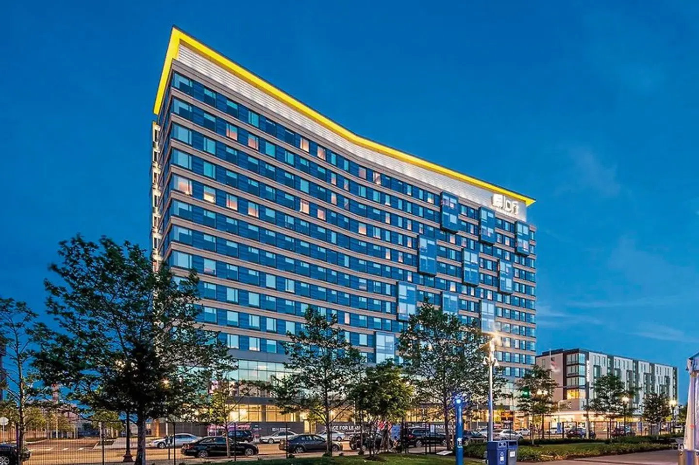 Aloft Boston Seaport District EXTERIOR