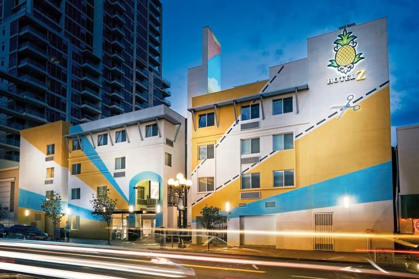 Hotel Z - A Staypineapple Hotel EXTERIOR
