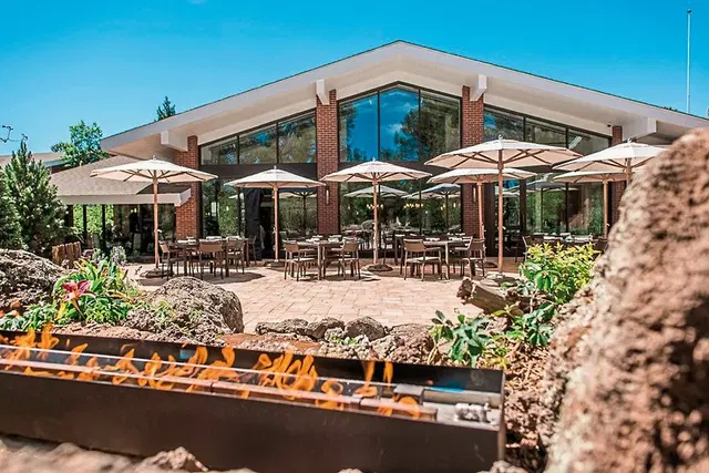 Little America Flagstaff Terrasse