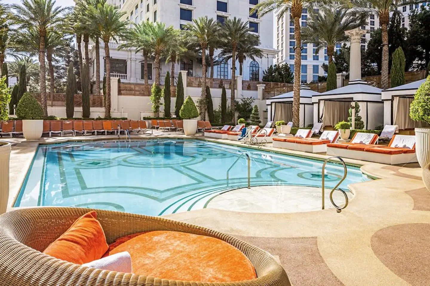 Caesars Palace OUTDOOR_POOL
