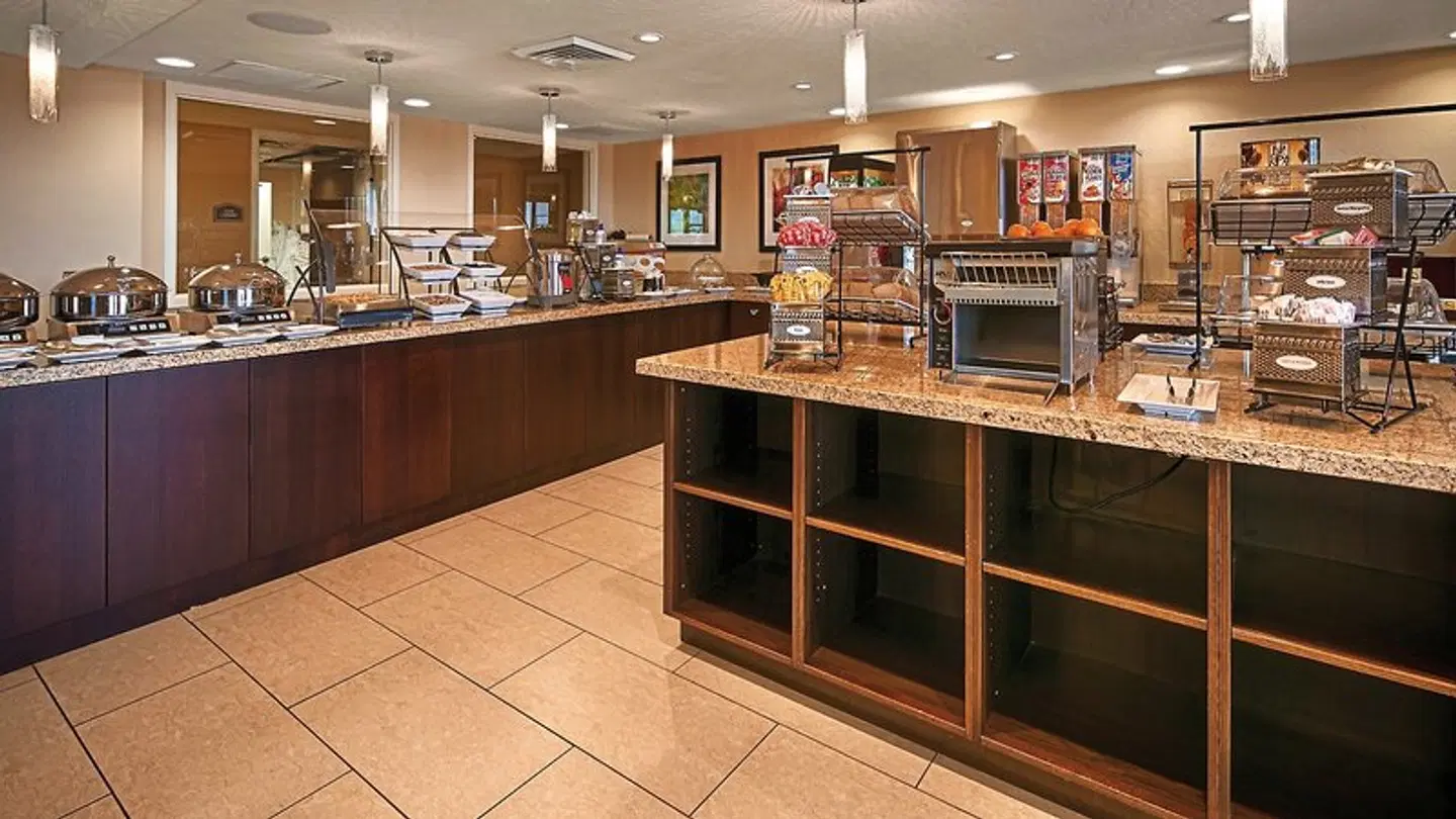 Best Western View of Lake Powell Hotel Bar