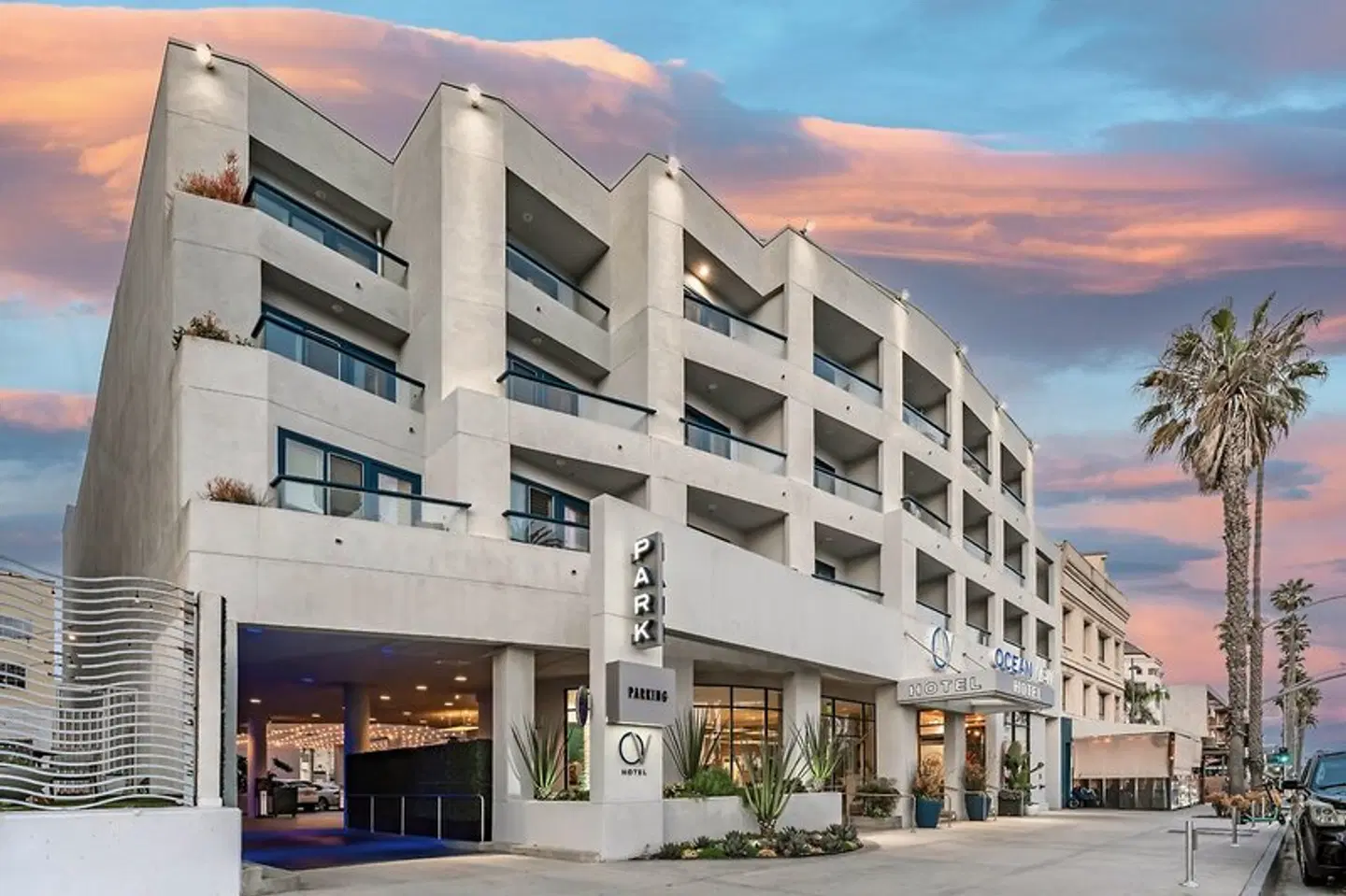 Ocean View Hotel EXTERIOR