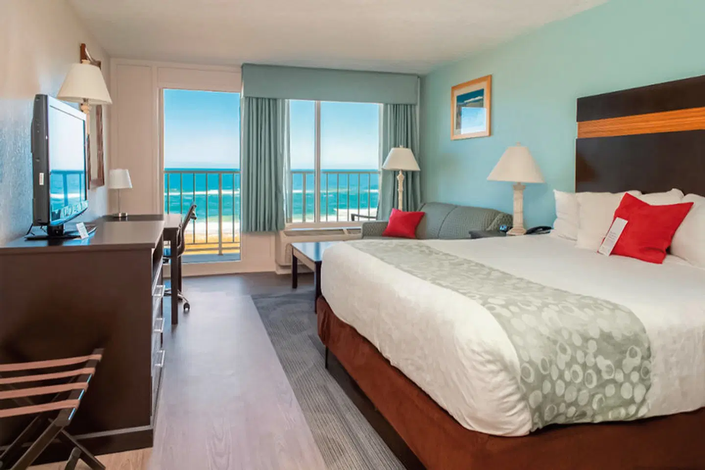 Ramada Plaza by Wyndham Nags Head Oceanfront ROOM_EXAMPLE