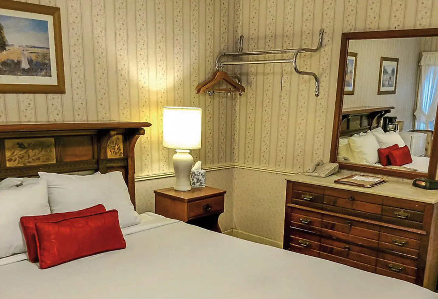 Thayers Inn ROOM_EXAMPLE