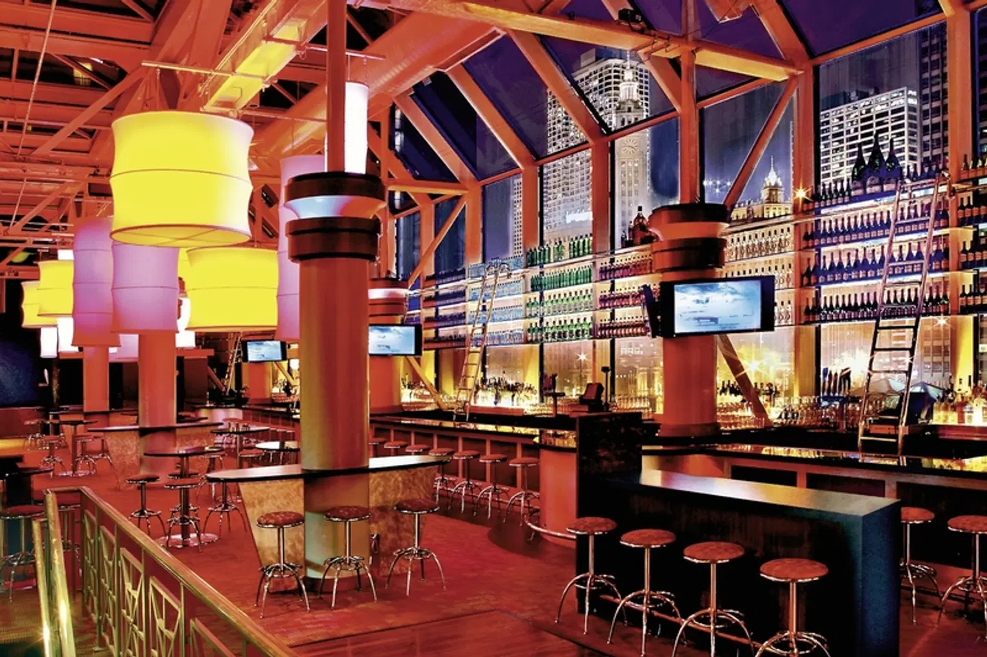 Hyatt Regency Chicago Bar