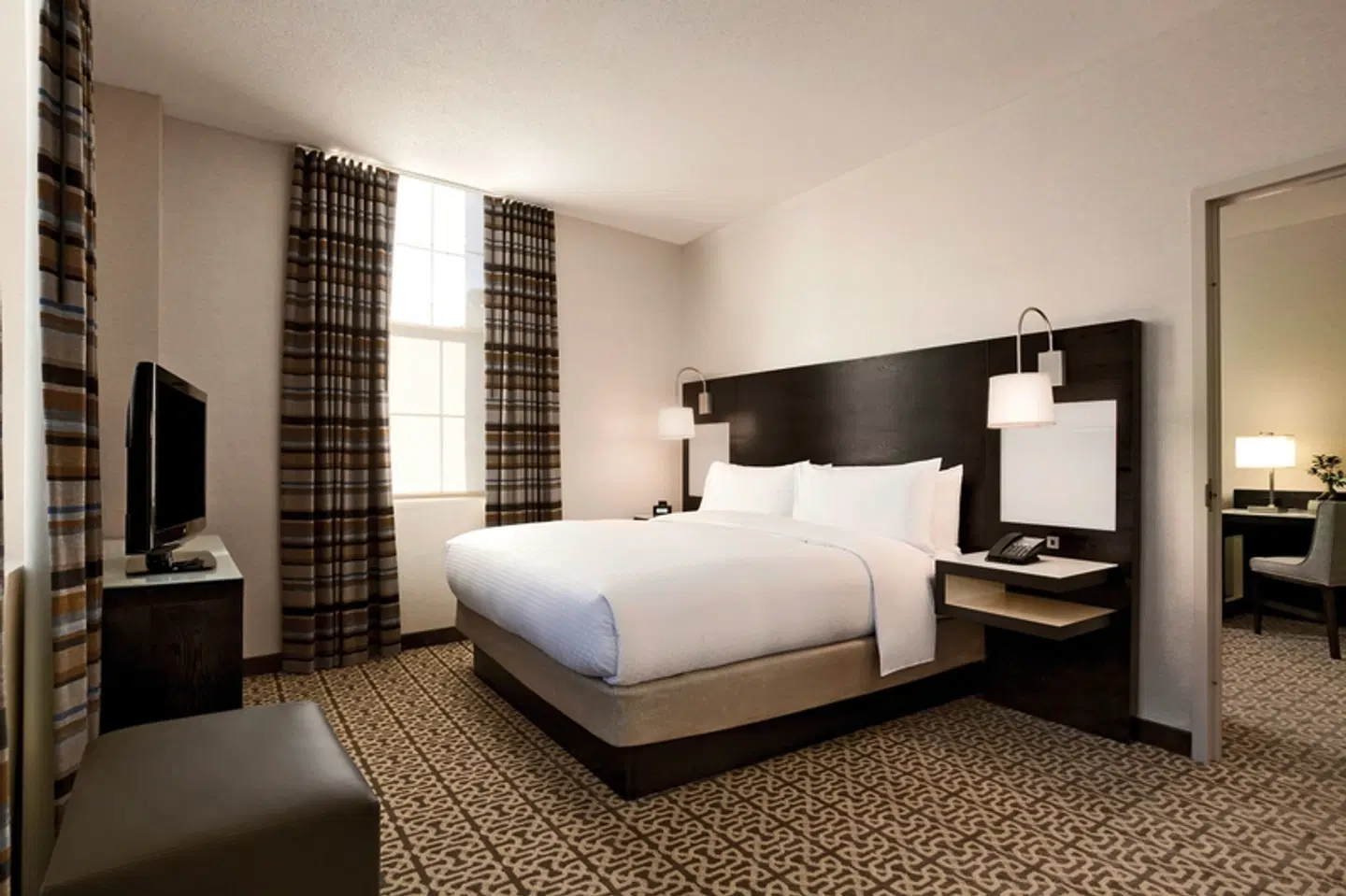Doubletree by Hilton Hotel Boston Downtown ROOM_EXAMPLE