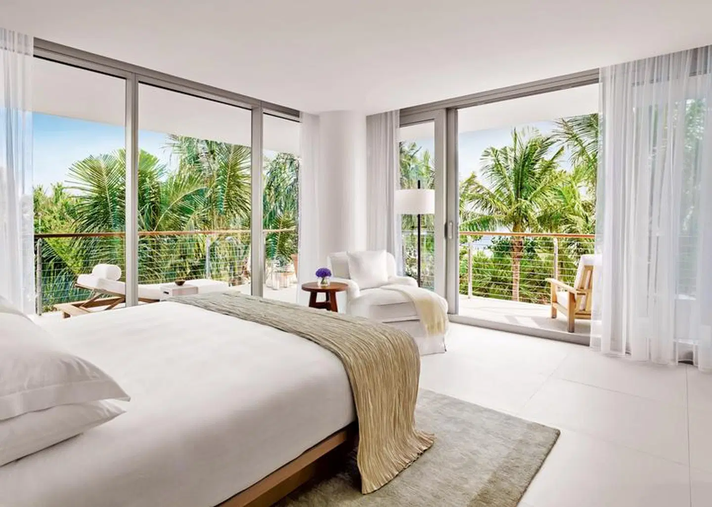 The Miami Beach EDITION ROOM_EXAMPLE