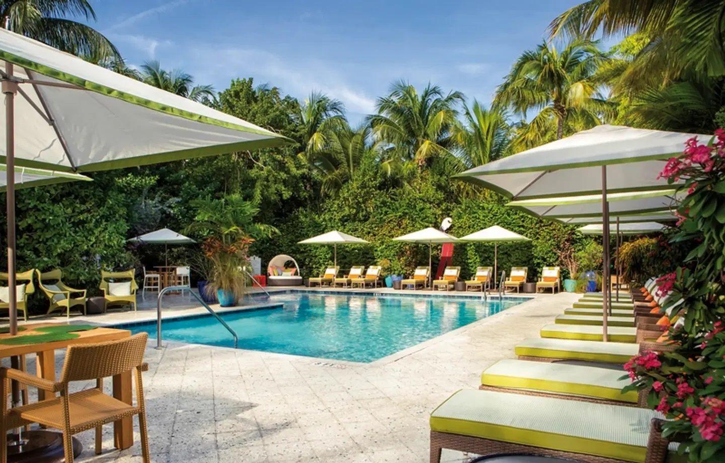 Parrot Key Resort OUTDOOR_POOL