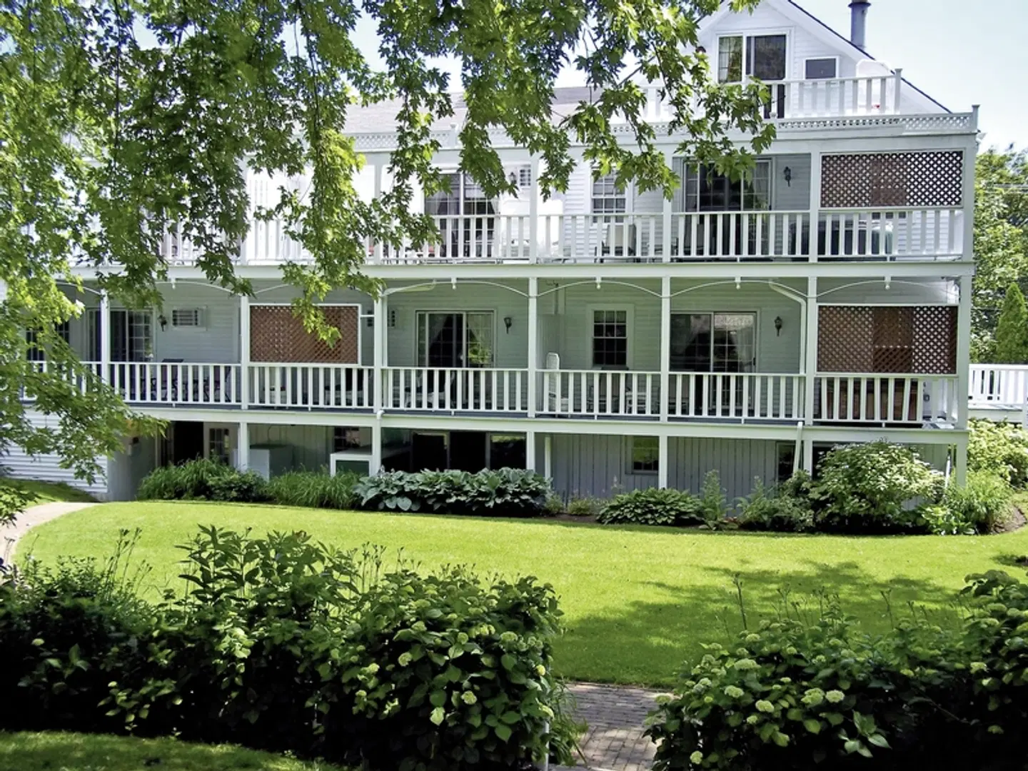 Queen Anne Inn Garten