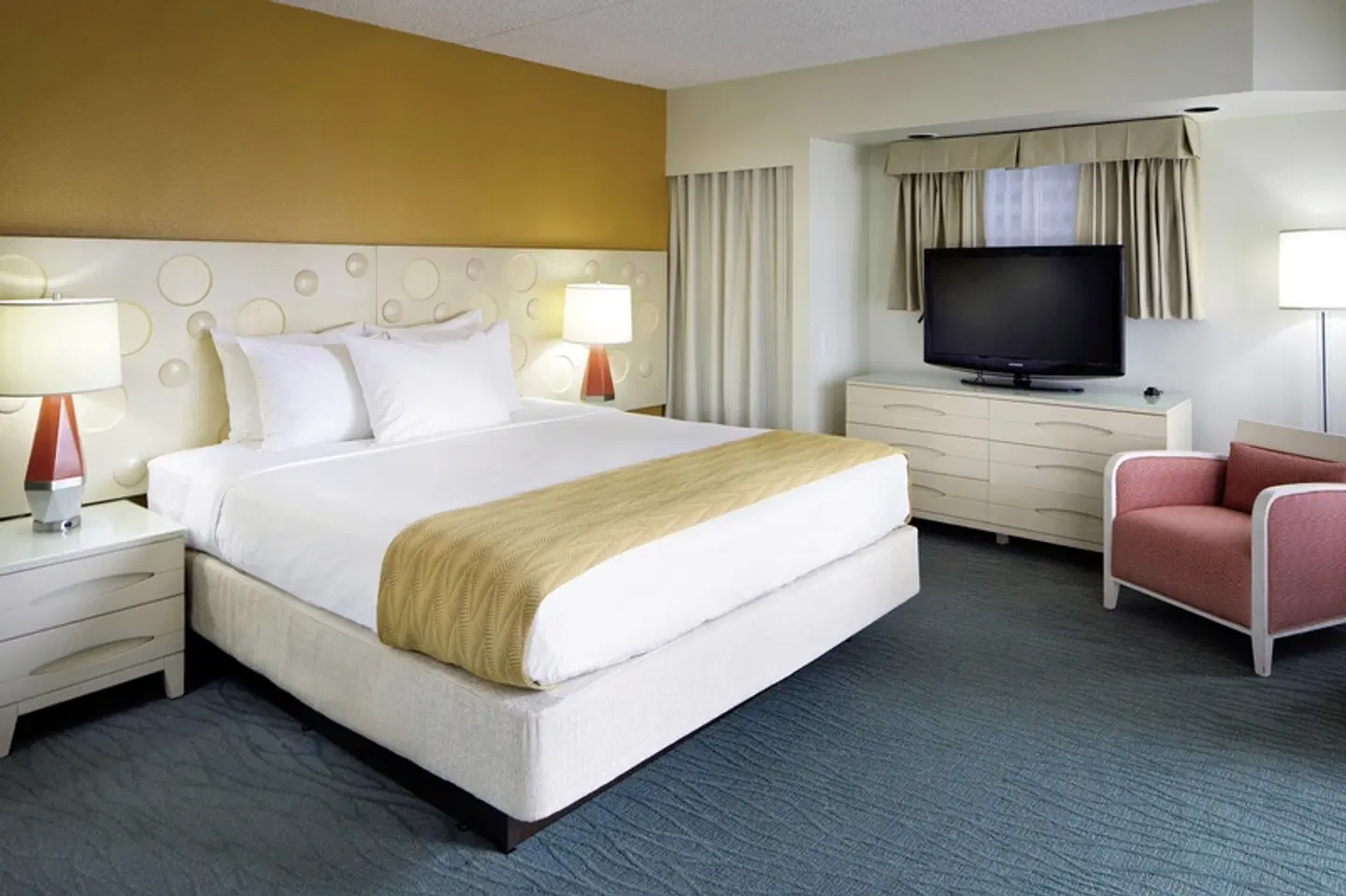 Coconut Waikiki Hotel ROOM_EXAMPLE