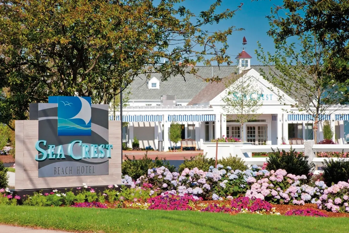 Sea Crest Beach Resort Garten