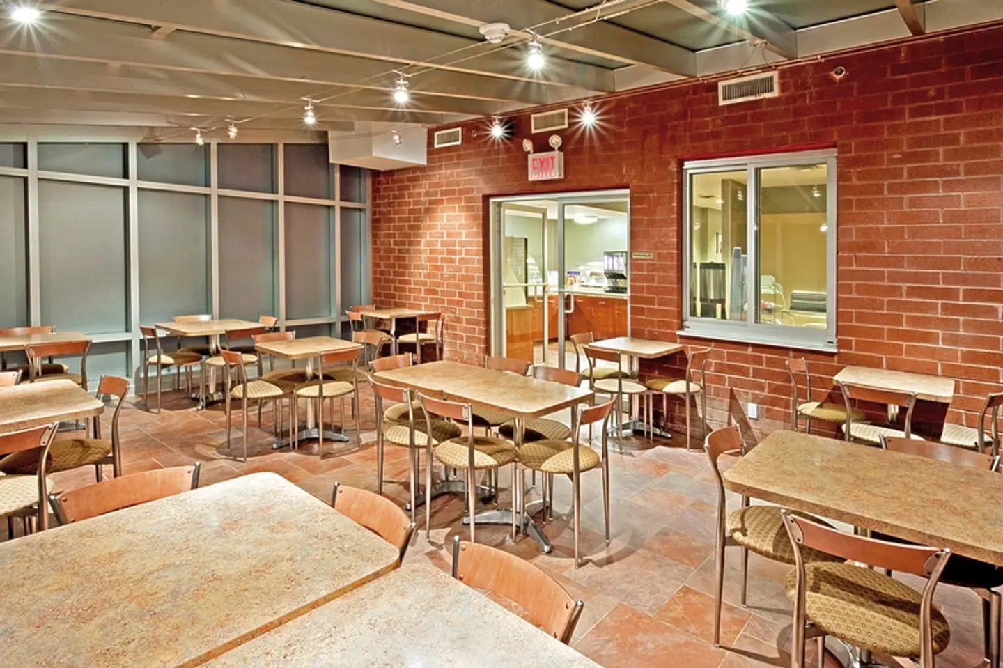 Holiday Inn Express Times Square Bar