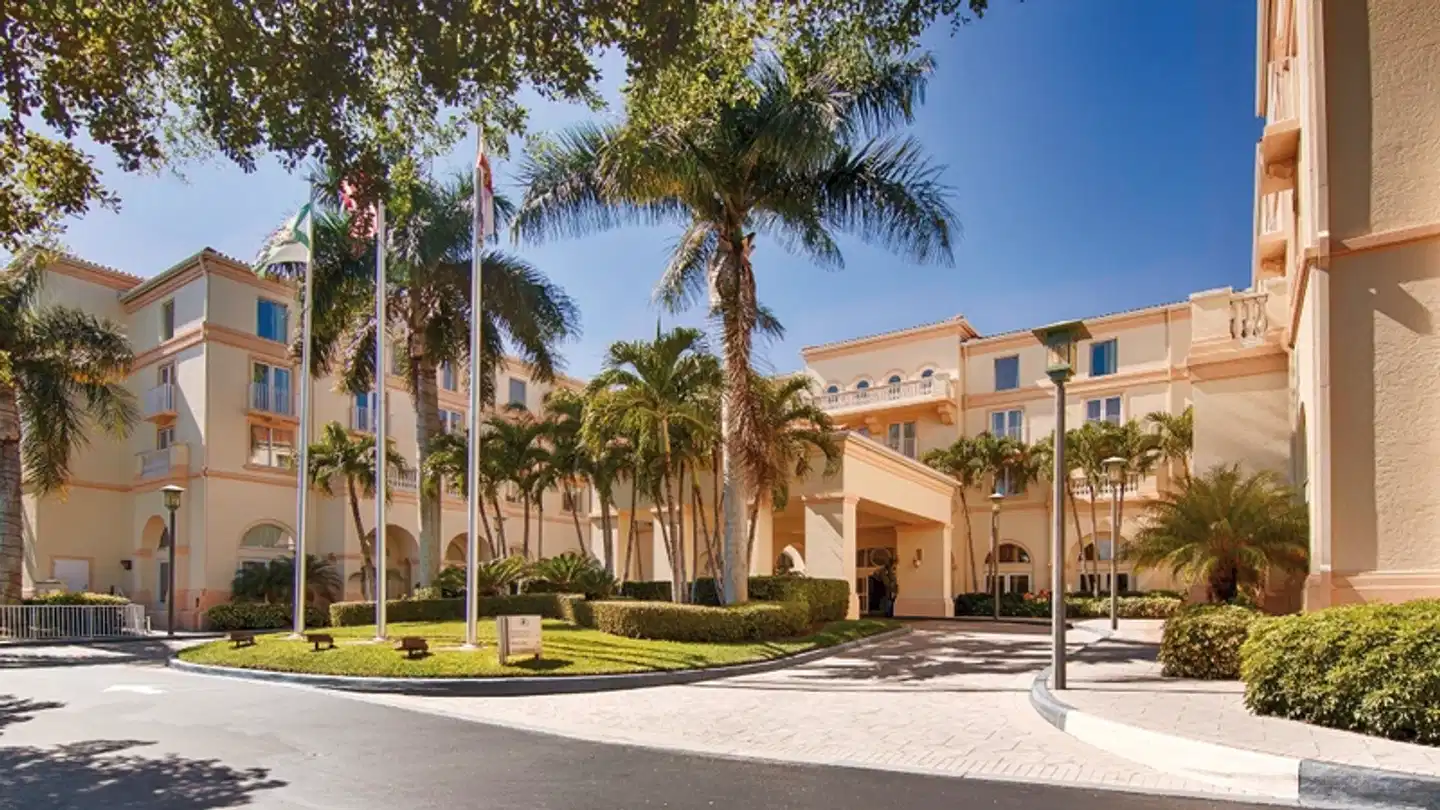 Hilton Naples Aussenansicht