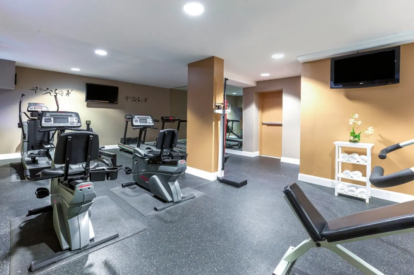 Ramada Jersey City SPORTS_AND_LEISURE