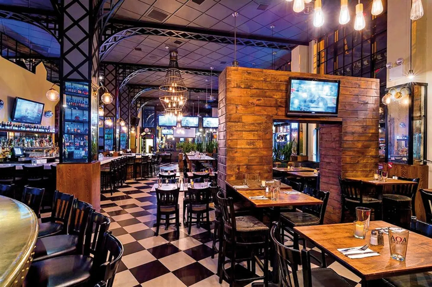 Hilton Garden Inn Tribeca Bar