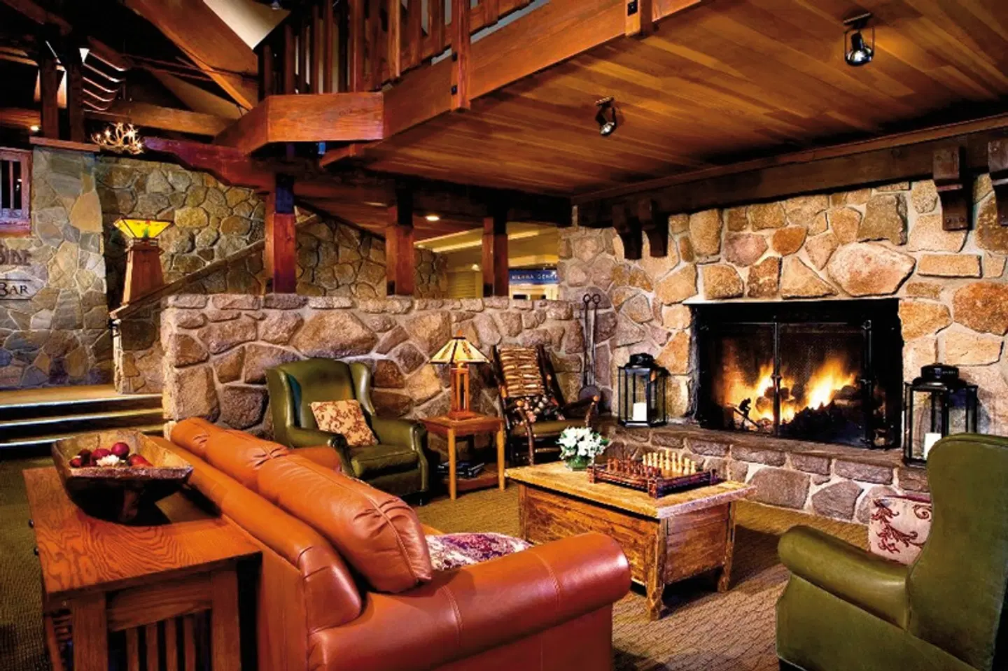 Mammoth Mountain Inn Bar