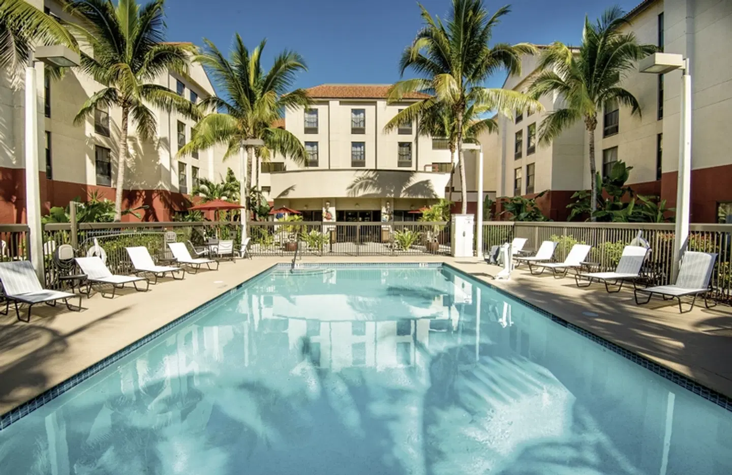Hampton Inn Fort Myers Beach Sanibel Gateway OUTDOOR_POOL