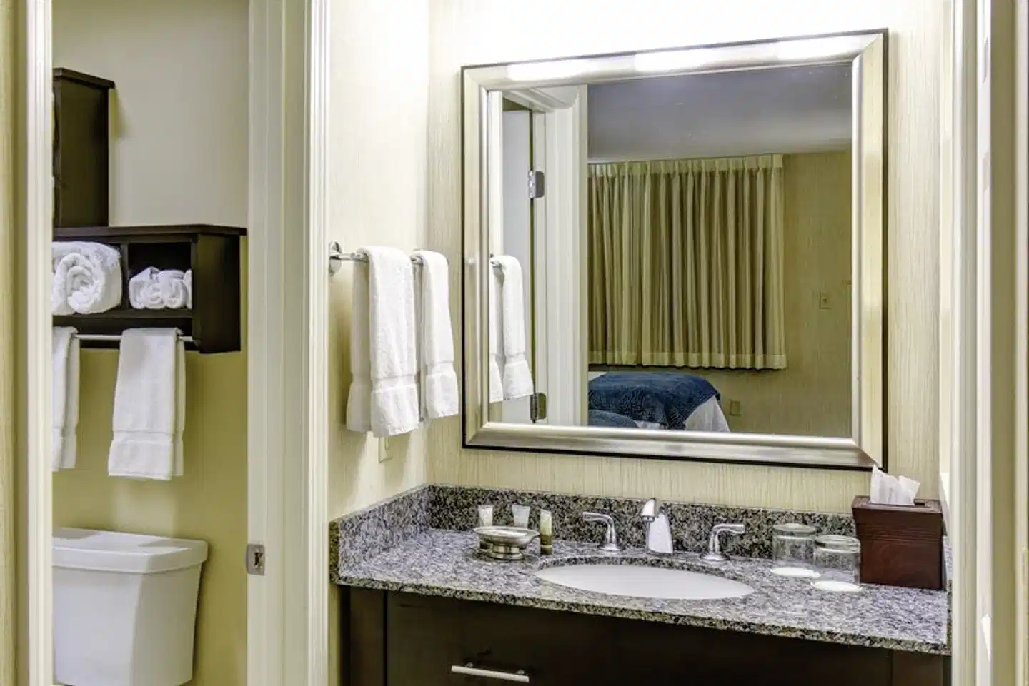 Port Inn & Suites Kennebunk, an Ascend Collection Hotel Badezimmer