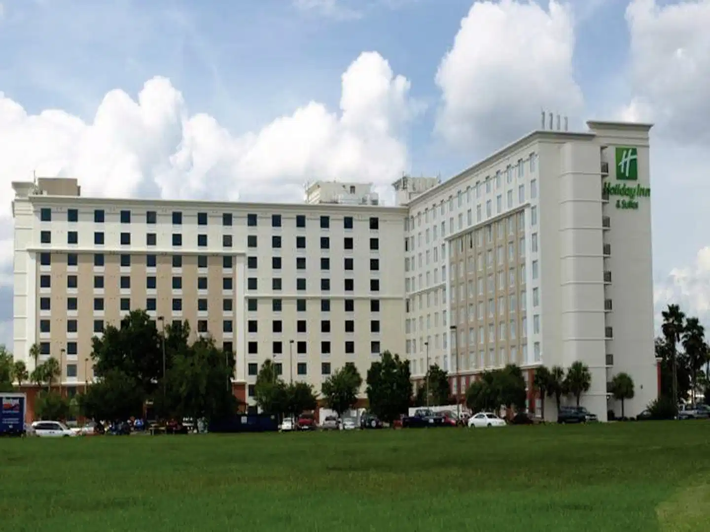 Holiday Inn & Suites Across from Universal Orlando Aussenansicht