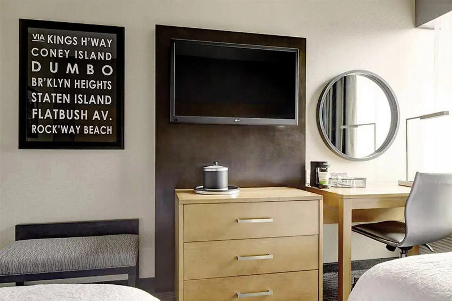 Hampton Inn Brooklyn/Downtown ROOM_EXAMPLE