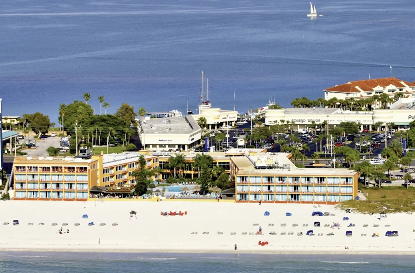 Dolphin Beach Resort EXTERIOR