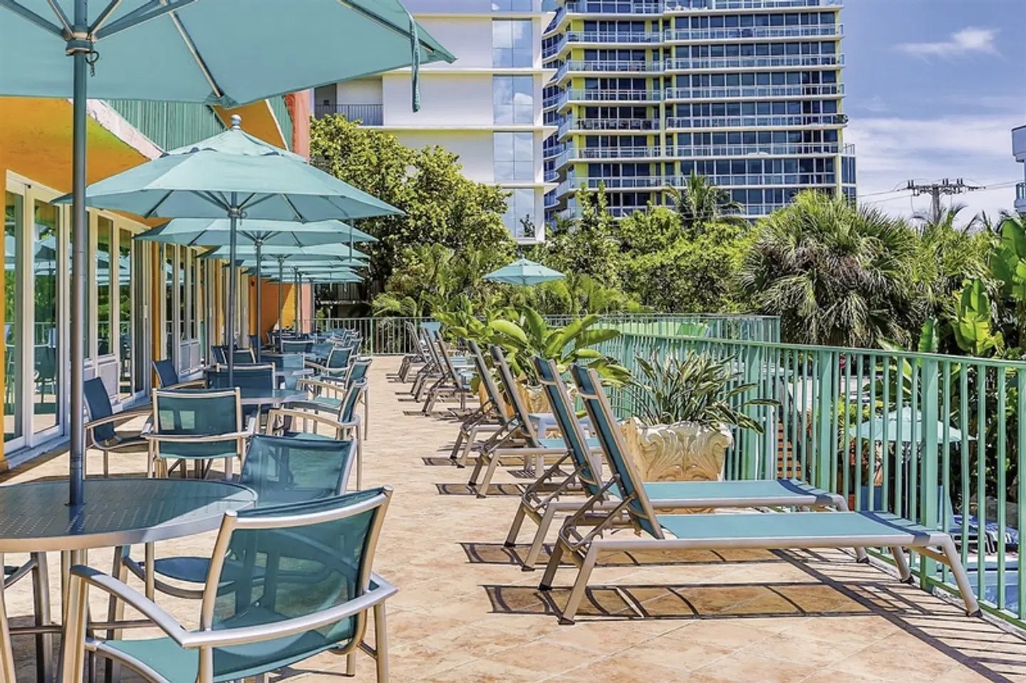 Best Western Plus Oceanside Inn Terrasse