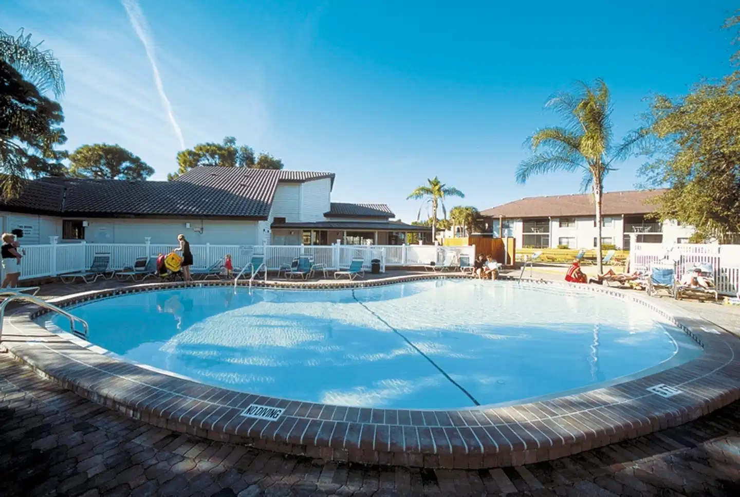 Shorewalk Vacation Villas Apartments Pool
