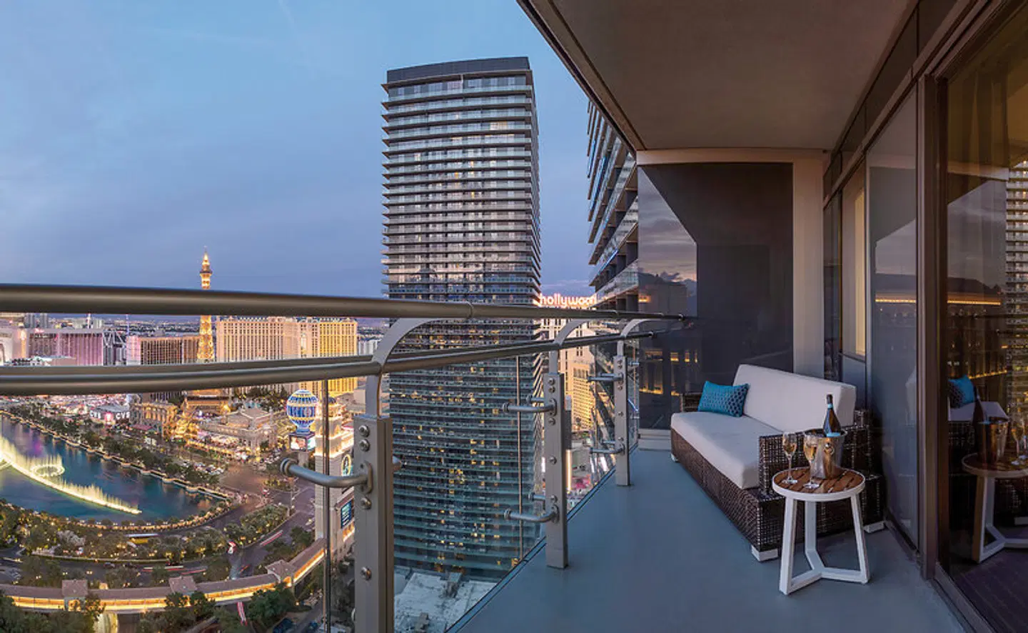 The Cosmopolitan of Las Vegas EXTERIOR