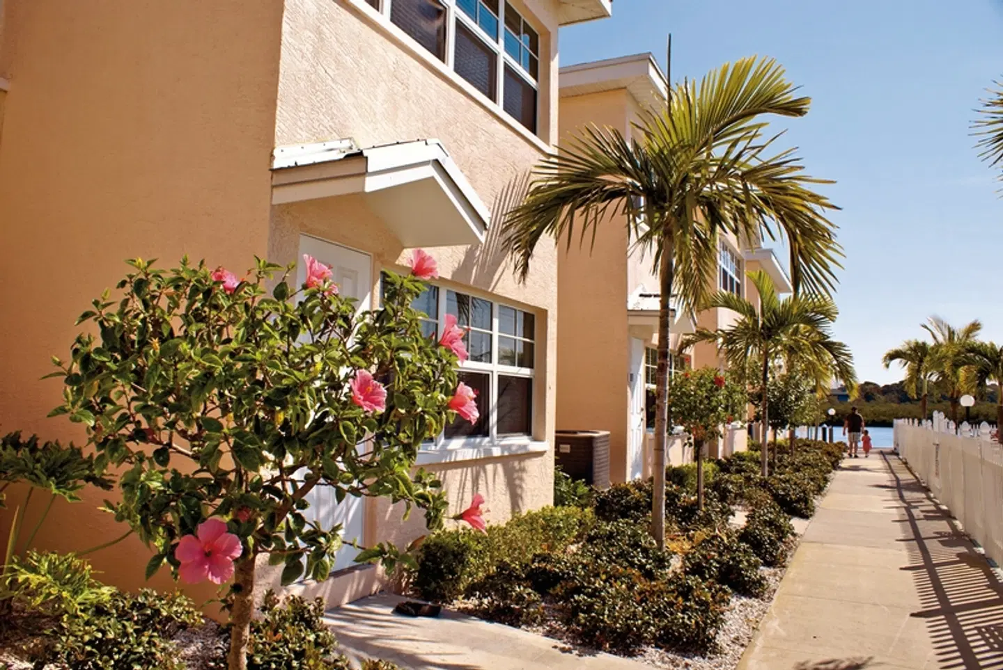 Barefoot Beach Condo Apartments EXTERIOR