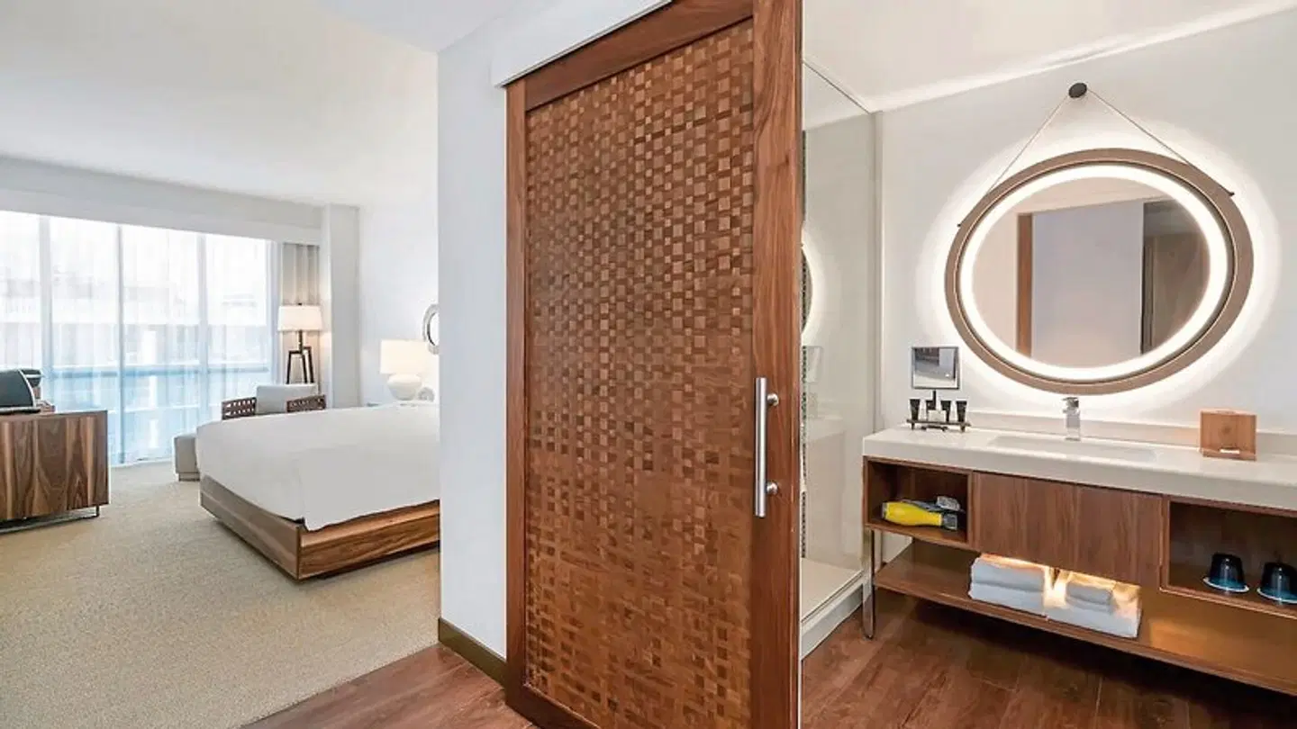 Hyatt Centric Waikiki Beach Badezimmer