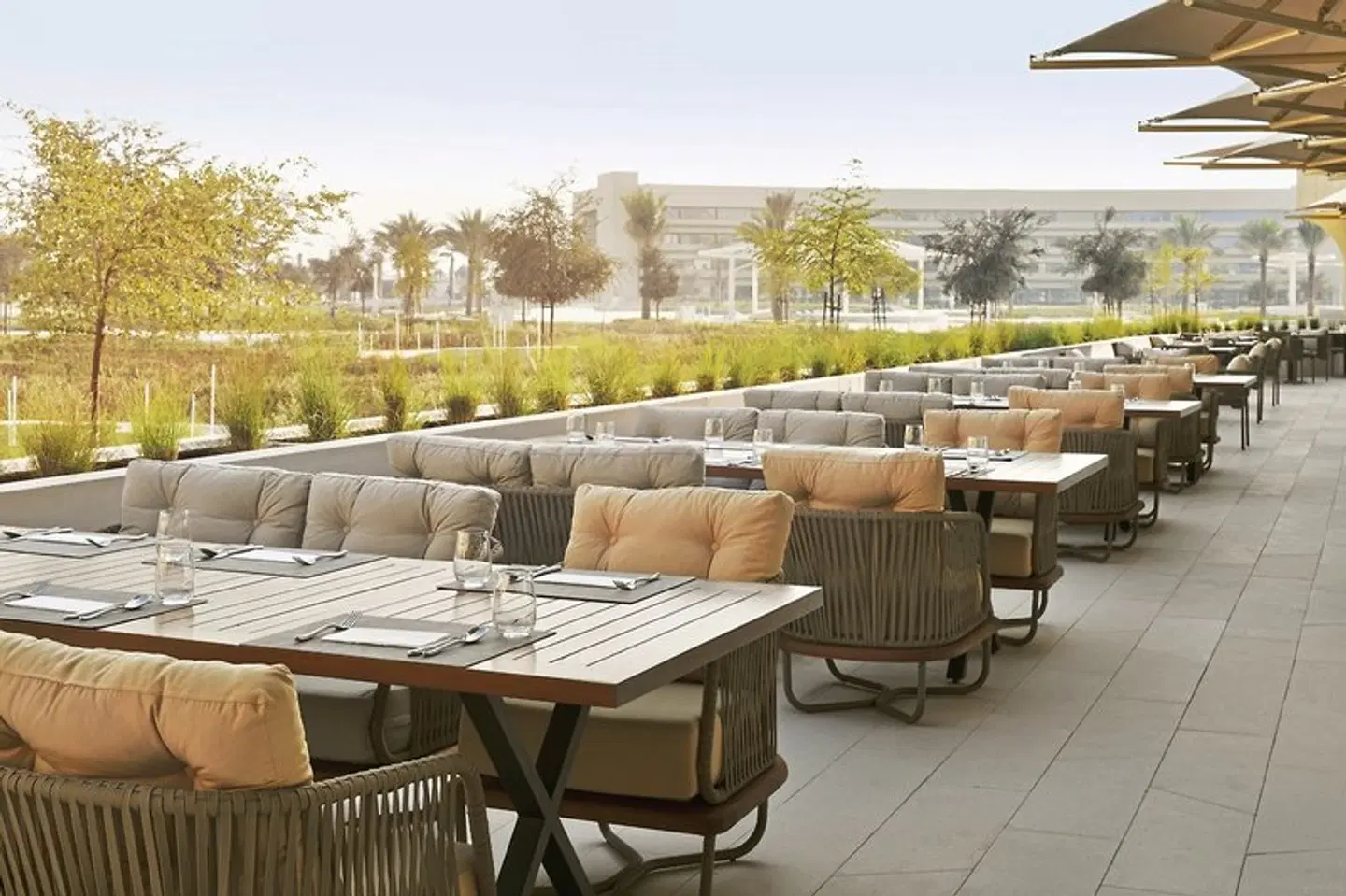 Erth Abu Dhabi Terrasse