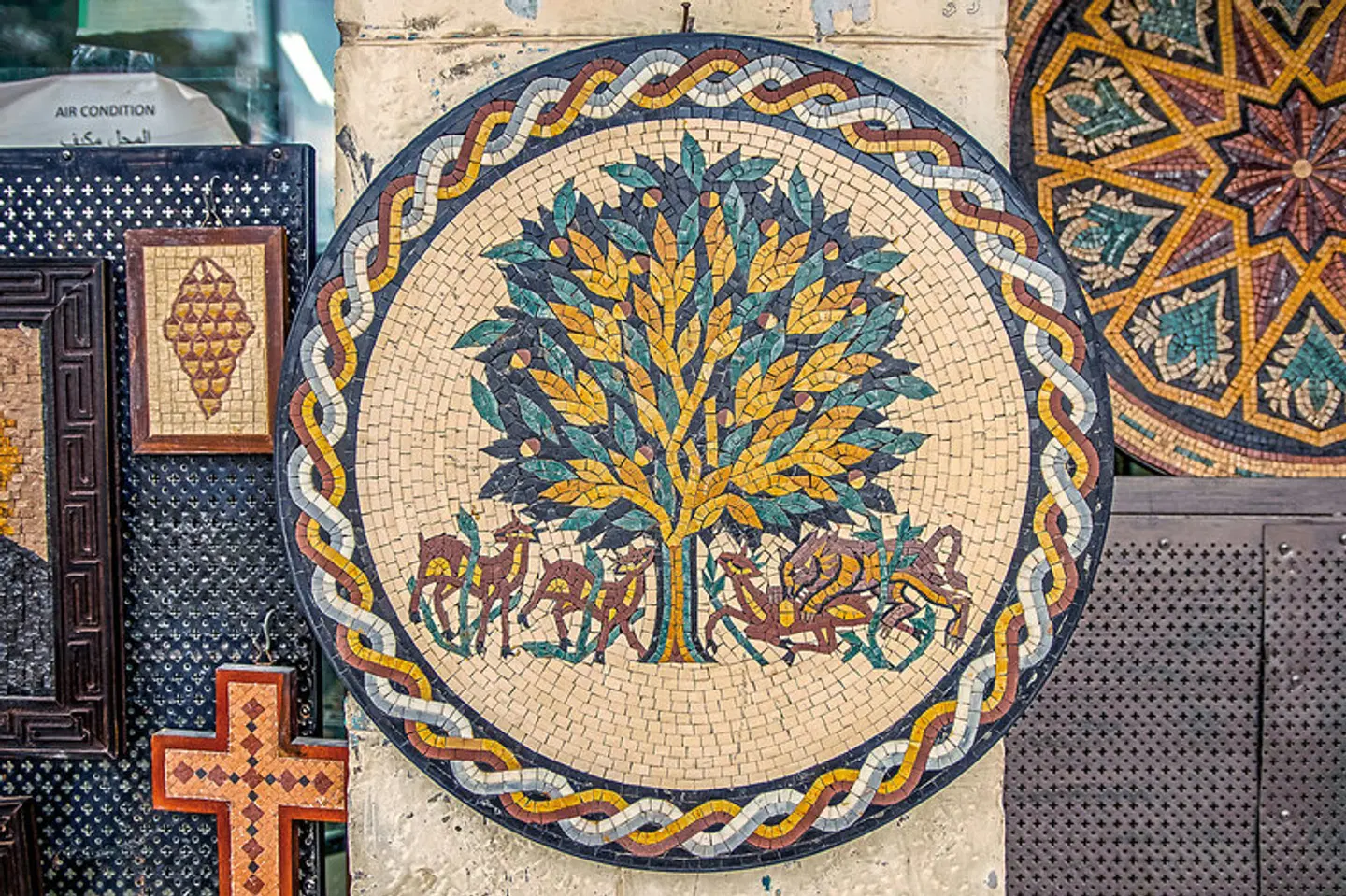 Jordanien: Mosaike, Felsenstätte und heilendes Wasser MODEL_IMPRESSION