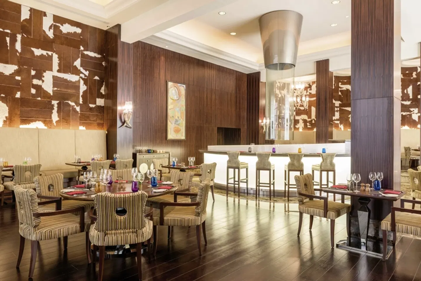 Sheraton Oman Hotel Bar