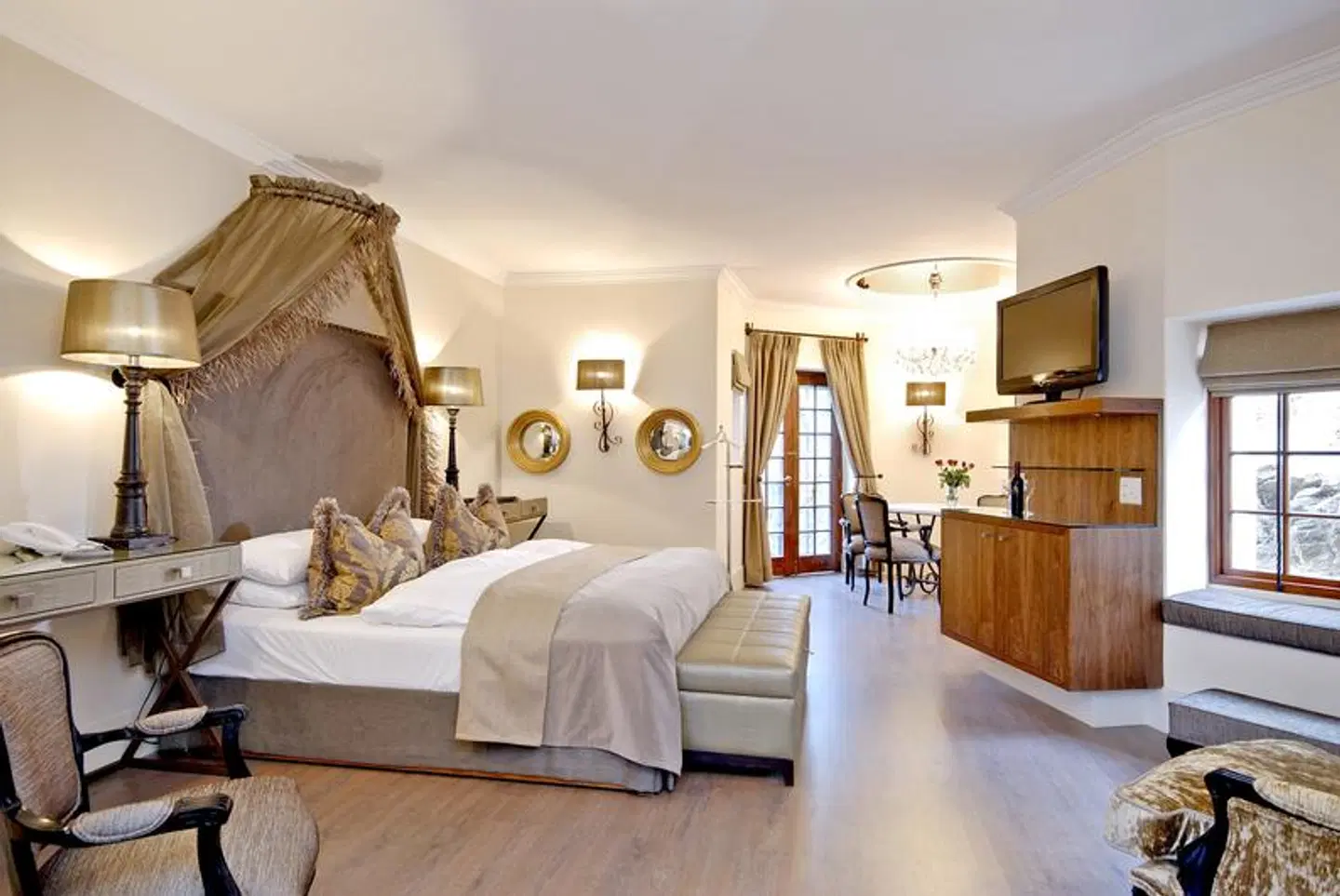 Hotel Heinitzburg ROOM_EXAMPLE