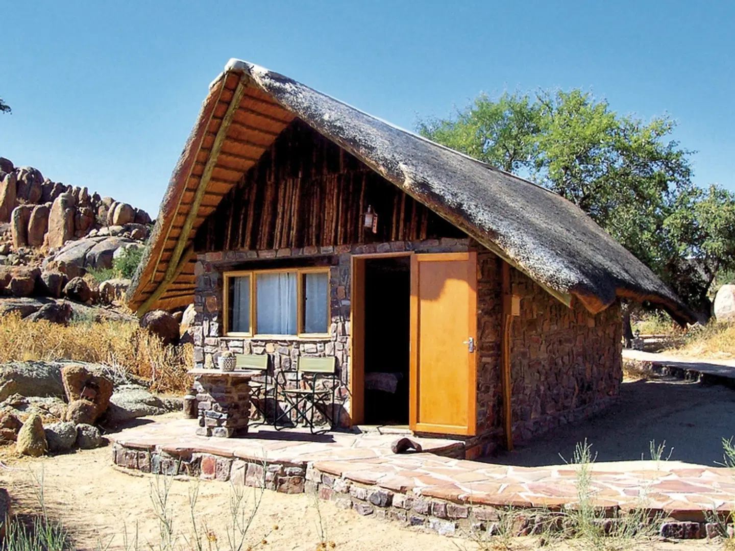 Canyon Lodge EXTERIOR