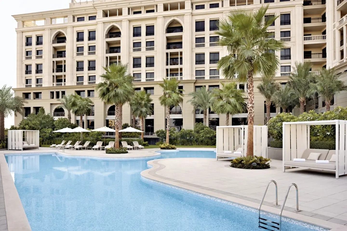Palazzo Versace Dubai OUTDOOR_POOL