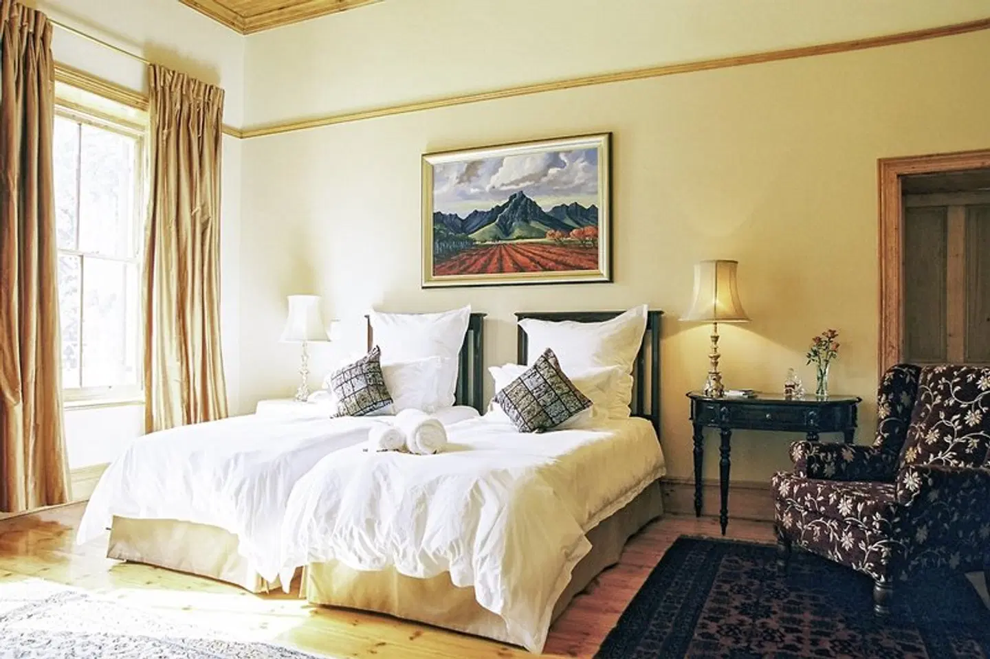 Evergreen Manor & Spa ROOM_EXAMPLE