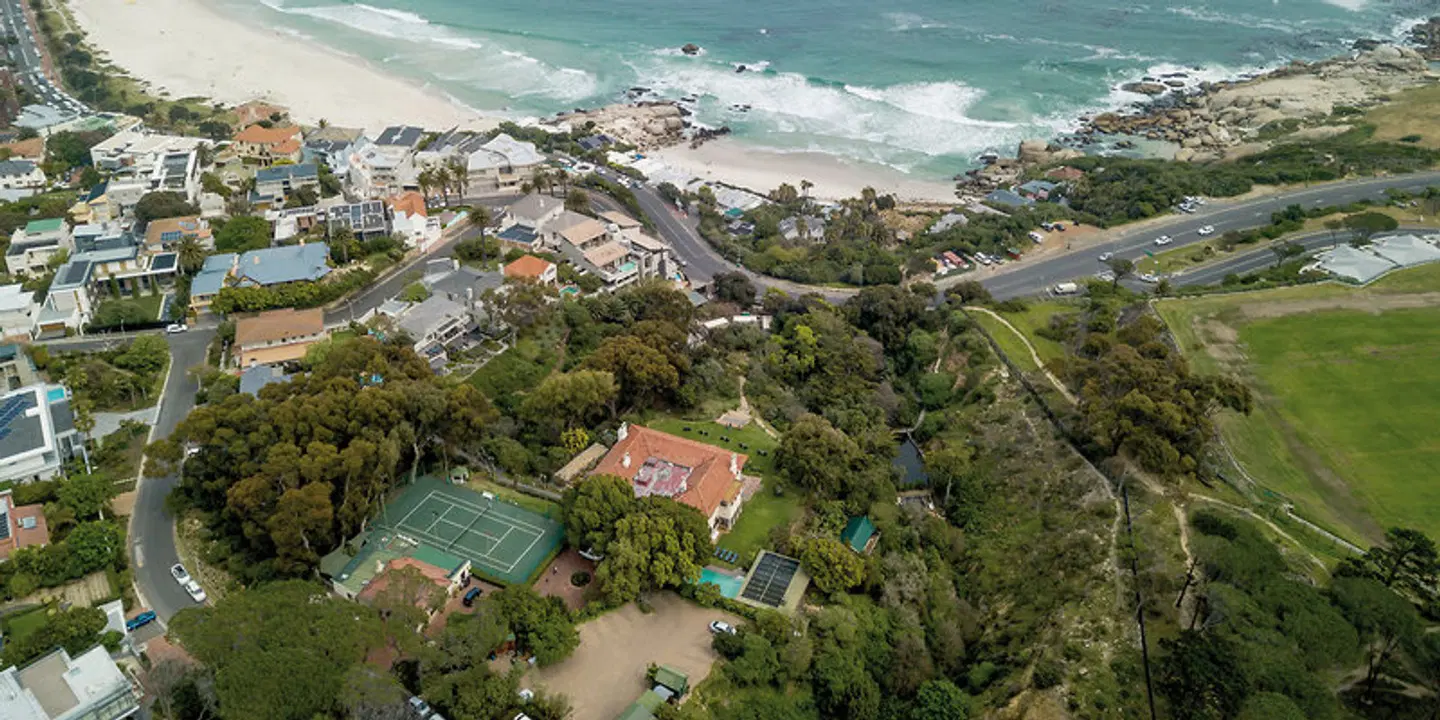 Village N Life: Camps Bay Retreat LANDSCAPE