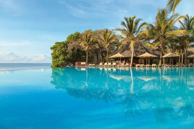 Baobab Beach Resort & Spa OUTDOOR_POOL