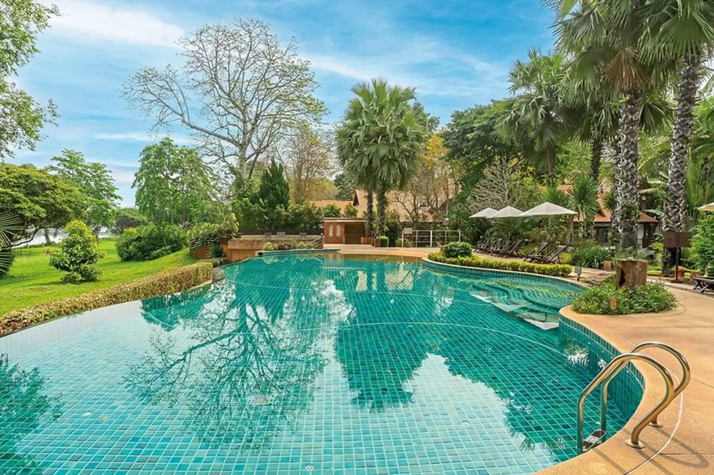 The Legend Chiang Rai Boutique River Resort & Spa OUTDOOR_POOL