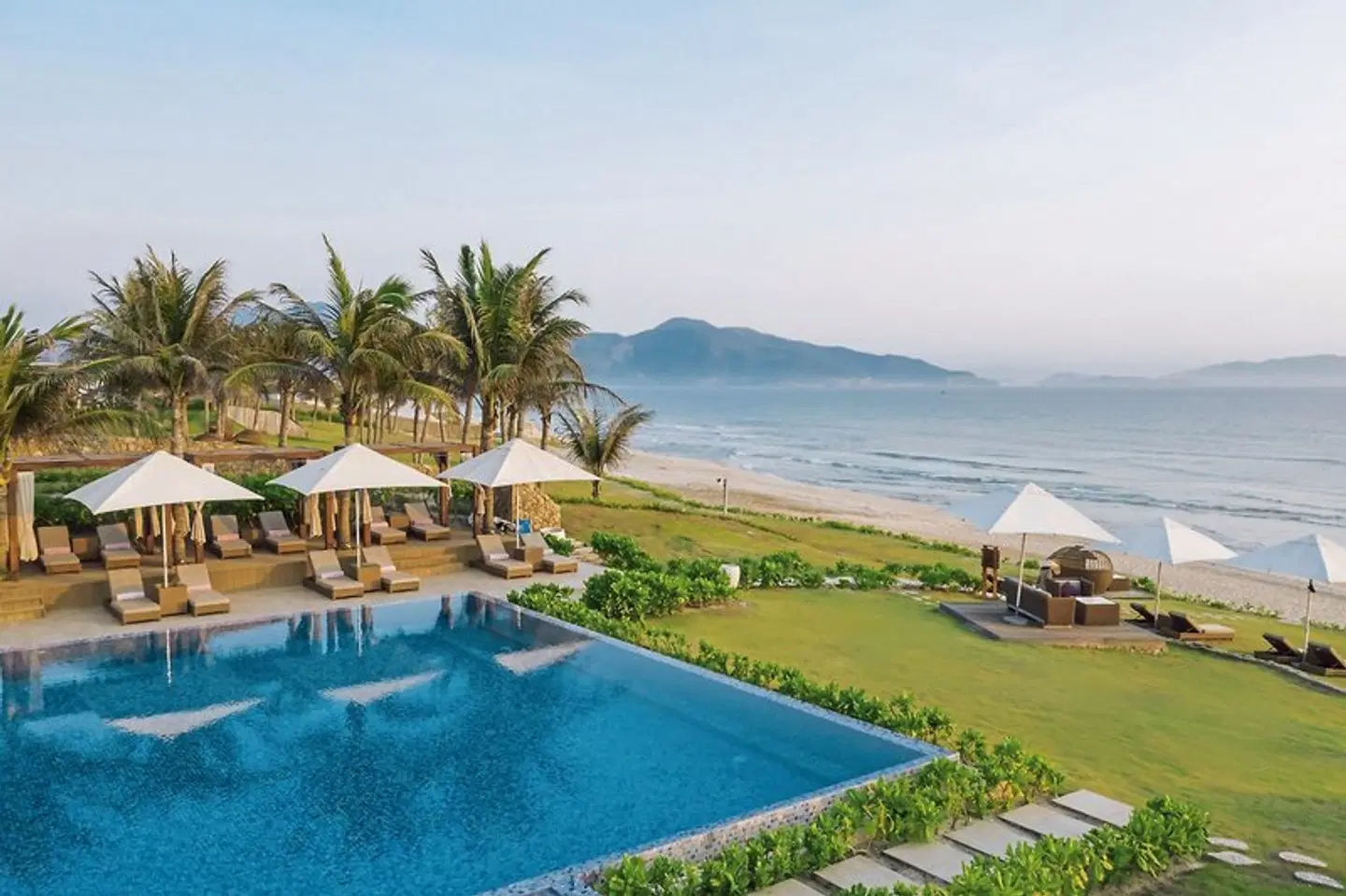 Fusion Resort Cam Ranh OUTDOOR_POOL
