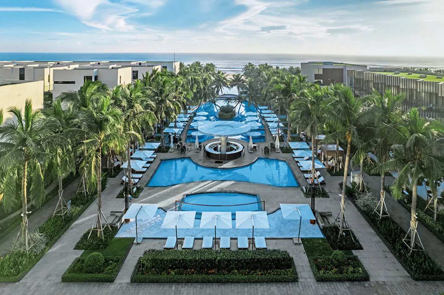 Shilla Monogram Danang EXTERIOR