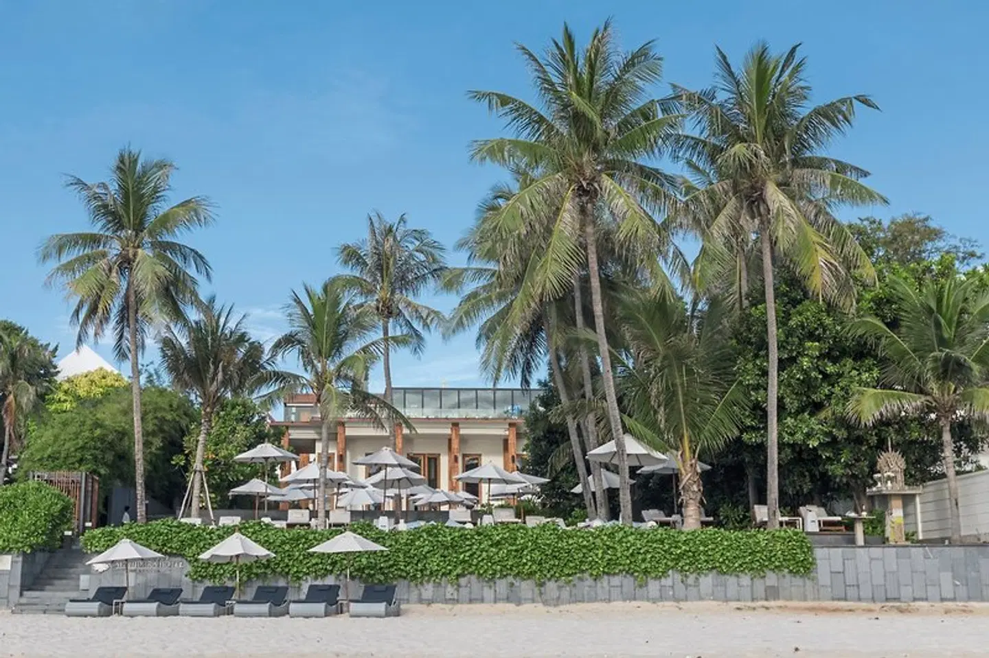 Cape Nidhra Hotel Strand