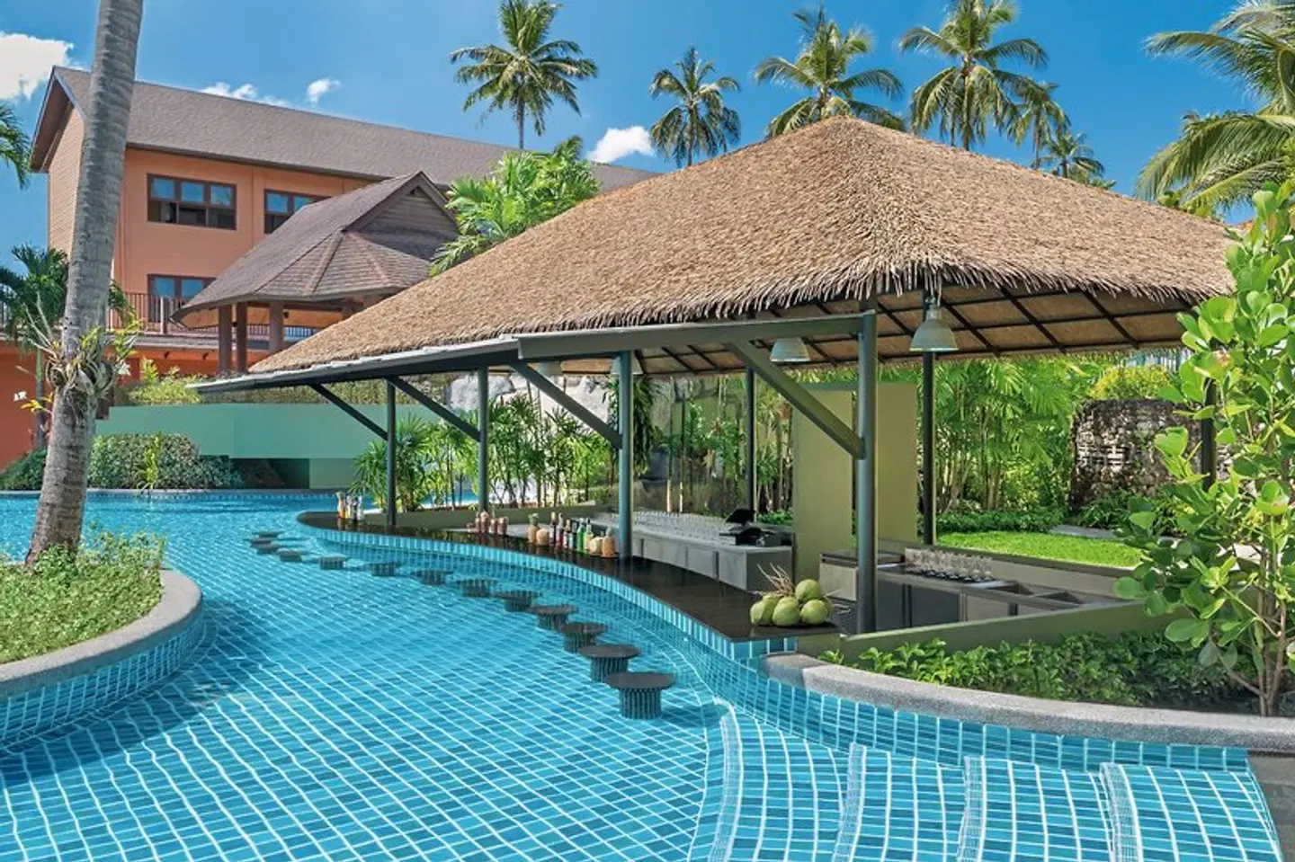 Courtyard by Marriott Phuket, Patong Beach Resort OUTDOOR_POOL