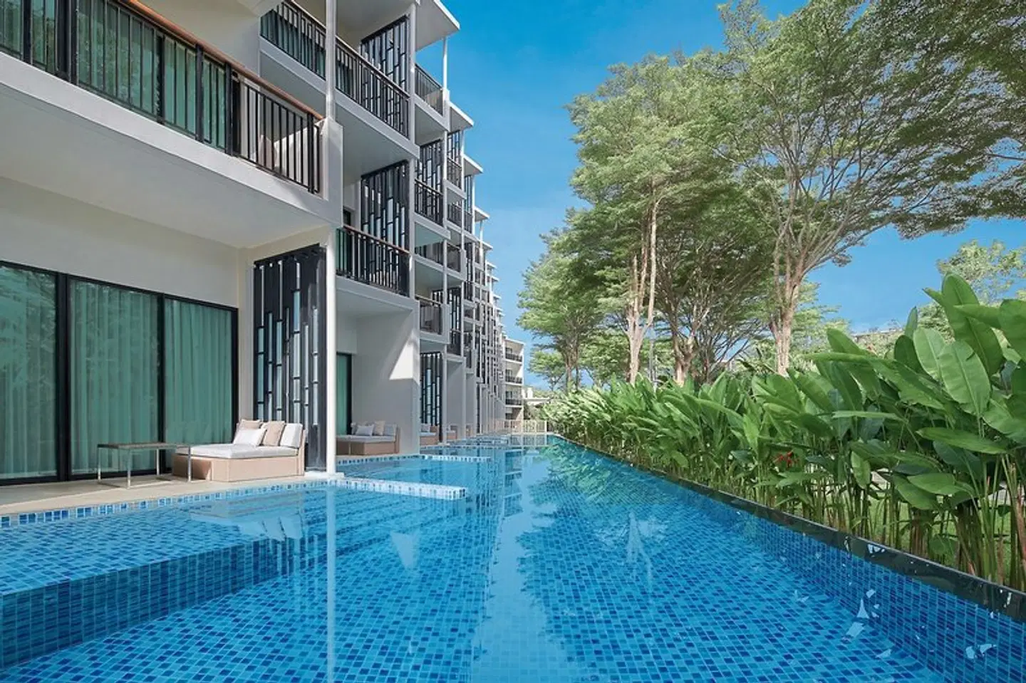 Le Méridien Phuket Mai Khao Beach Resort OUTDOOR_POOL