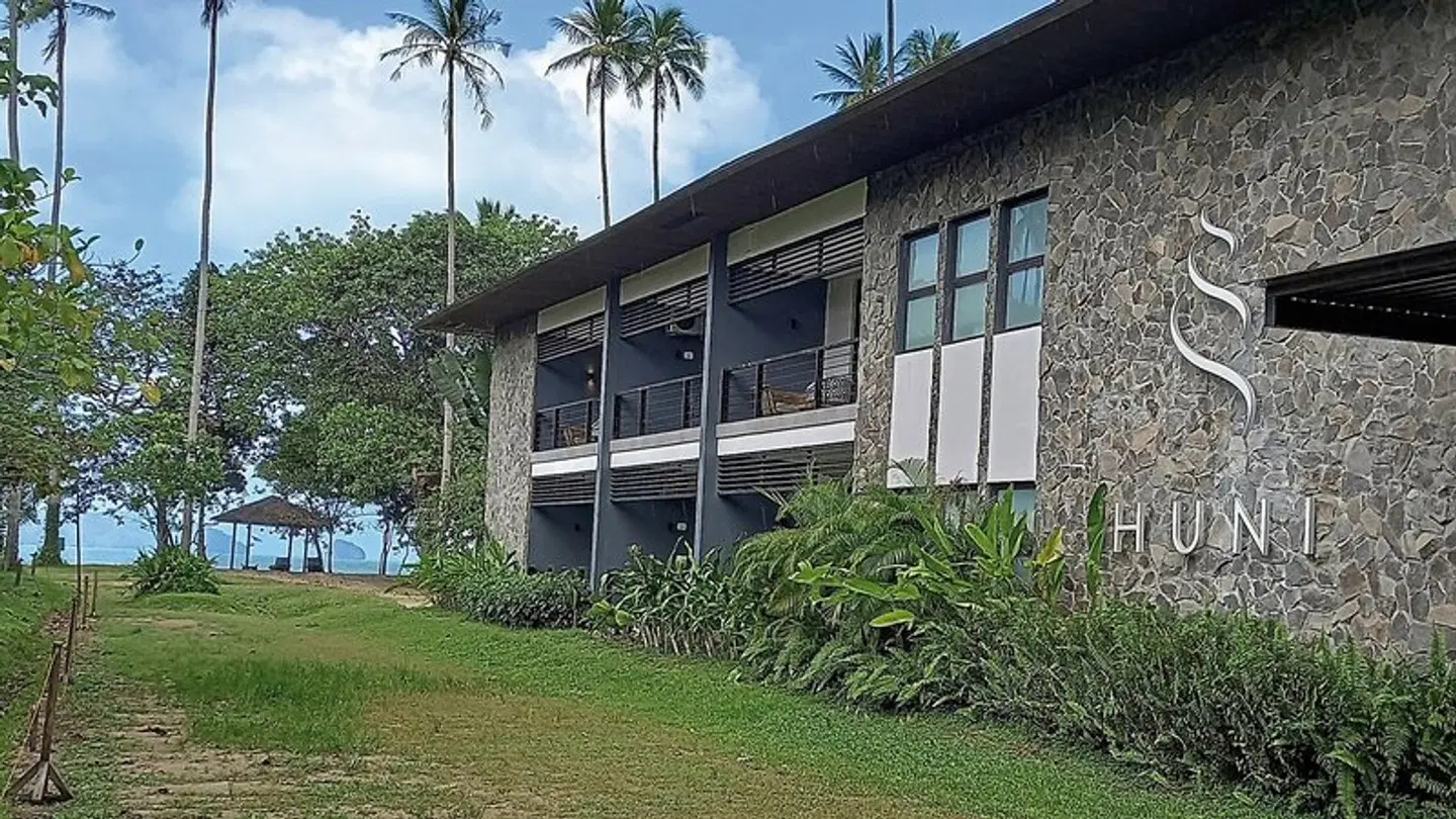 Huni Lio EXTERIOR