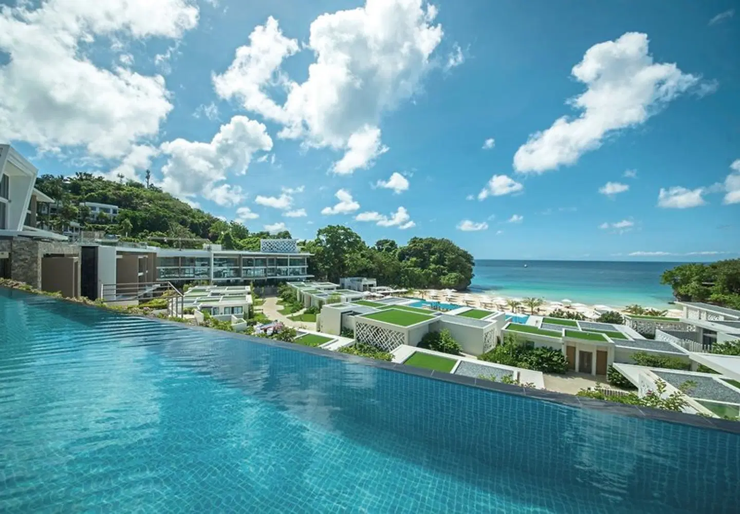 Crimson Resort & Spa Boracay EXTERIOR