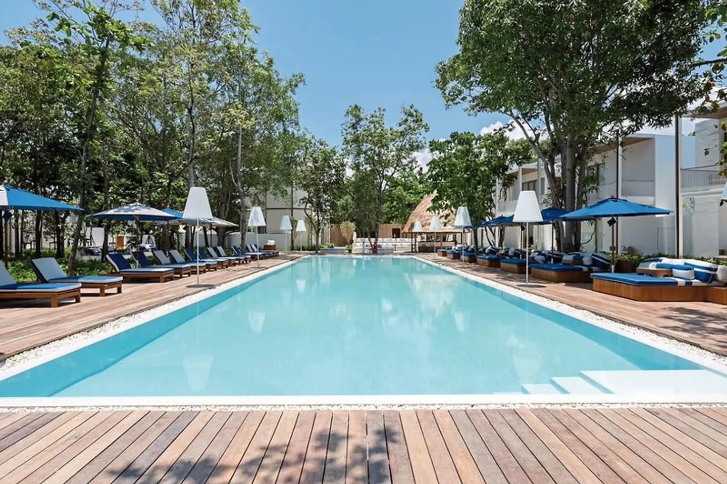 SALA Samui Chaweng Beach Resort OUTDOOR_POOL