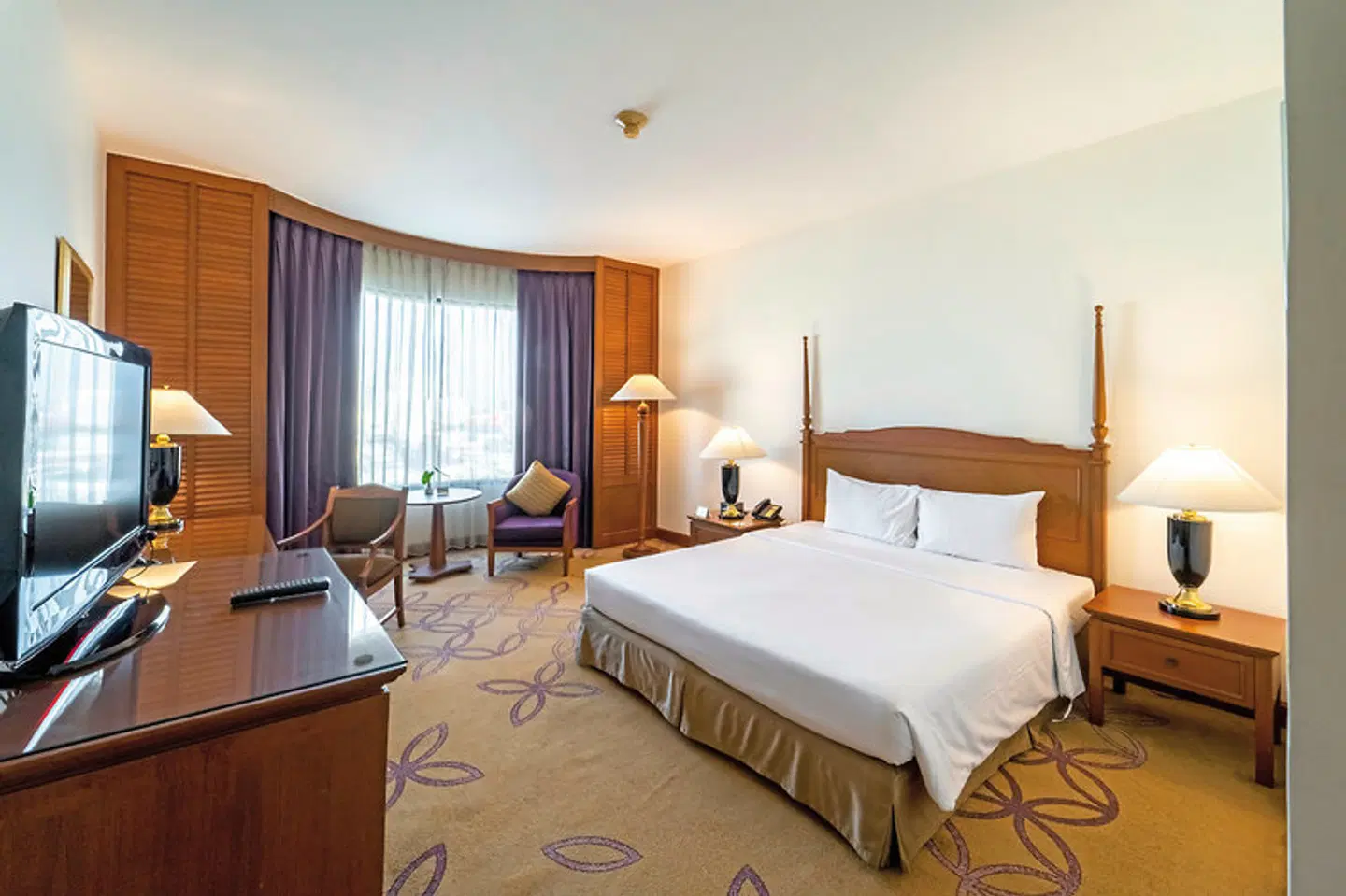 Century Park ROOM_EXAMPLE