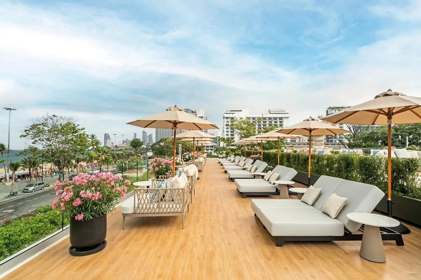 Meliá Pattaya Hotel Terrasse
